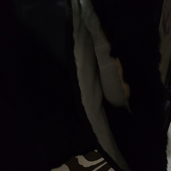 Black rabbit fur coat - Picture 3 of 5